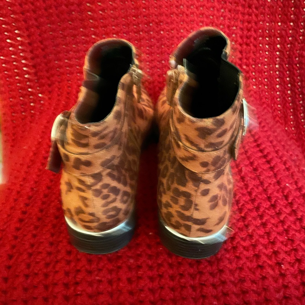 Cheetah Booties - Picture 3 of 6